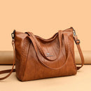Bolsa Feminina em Couro Legítimo Espaçosa - Couro Couture