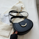Bolsa De Couro Legítimo Feminina Com Design Semicircular - Aura Feminina
