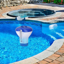 Robô solar que limpa a piscina  limpeza de piscina  limpar piscina  limpador flutuante de piscina  limpador de piscina  flutuador para limpar piscina  ferramentas  dosador de cloro piscina  dosador de cloro na piscina  dosador automático de piscina  distribuidor de cloro flutuate  distribuidor de cloro flutuante  desinfecção de água  cloroador de piscina  cloro  boia que limpa piscina