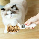 Medidor De Ração Para Pets -  Digital Feed Meter - Fragamaiapet  medir ração  medidor ração digital  medidor ração  medidor digital de ração  medidor de ração para cães  medidor de ração para cachorros  medidor de ração para cachorro  medidor de ração em gramas  medidor de ração digital  medidor de ração  colher medir ração  colher medidora de ração  COLECAO_GATOS  COLECAO_CACHORROS